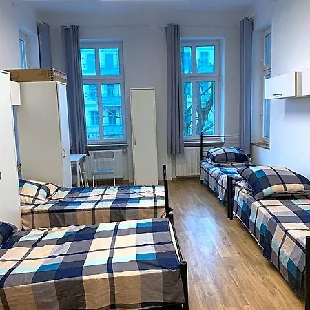 ホステル W Centrum Szczecina 4 Osobowe *